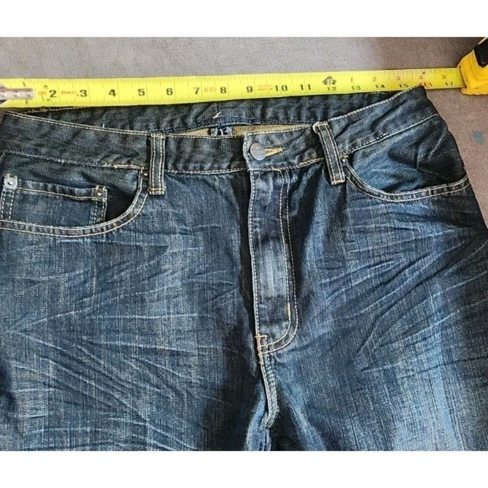 Kenneth Cole JEANS Men's 32‎ X30 Dark Wash Denim With Fading. Model Is 5.8"150 - Picture 6 of 11